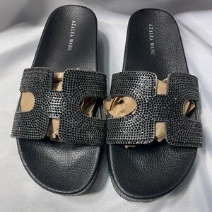 Azalea Wang black rhinestone H-band cutout slip-on slides Size 8